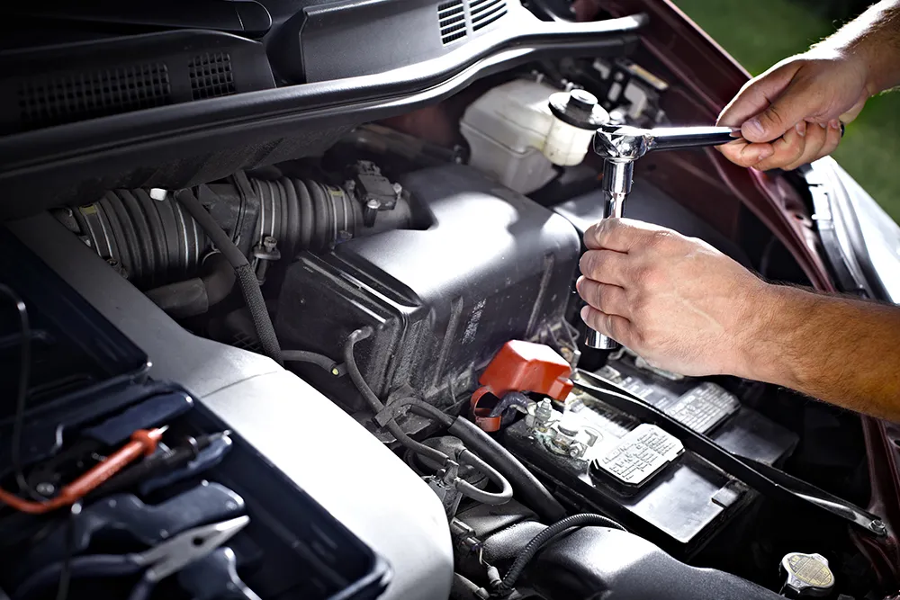 How to Maintain Your Vehicle's Engine for Optimal Performance in Houston, Texas